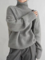 Women's cashmere turtleneck