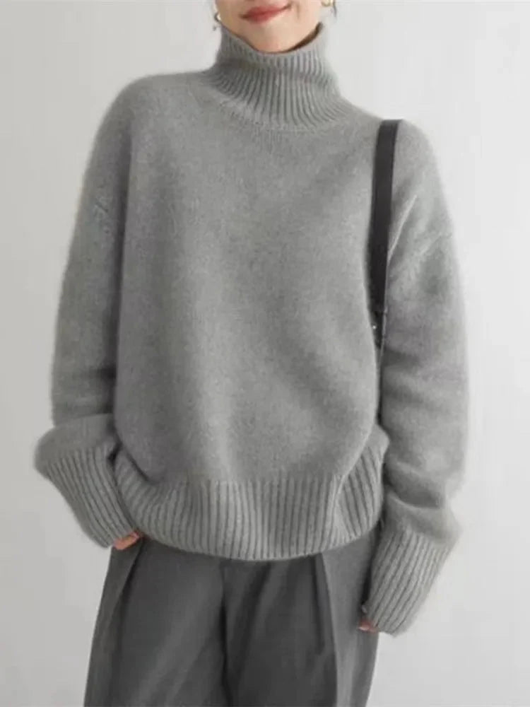 Women's gray cashmere turtleneck