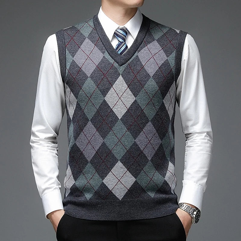Men's dark gray classic Argyle V-Neck Pullover Sweater Vest