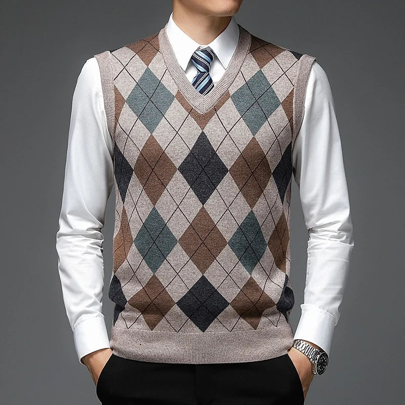 Men's camel classic Argyle V-Neck Pullover Sweater Vest
