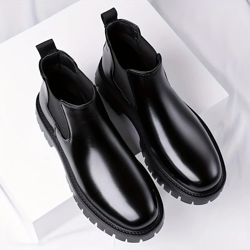 Men's black rugged Chelsea Boots with Chunky Lug Sole for Winter