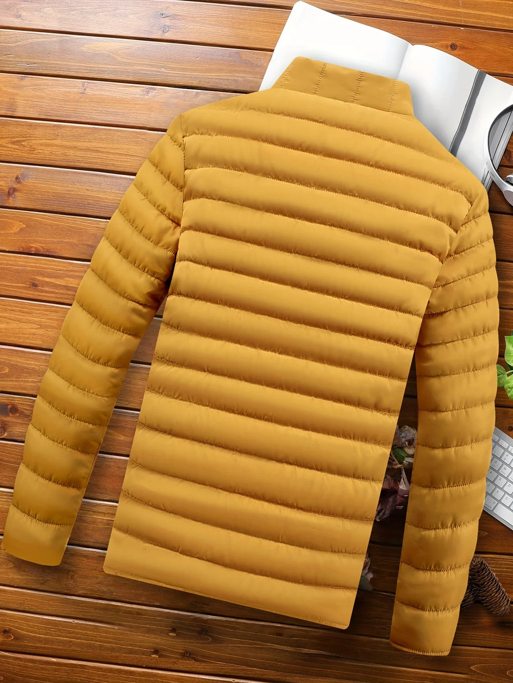 Men's green slim-Fit Lightweight Quilted Puffer Jacket for Winter