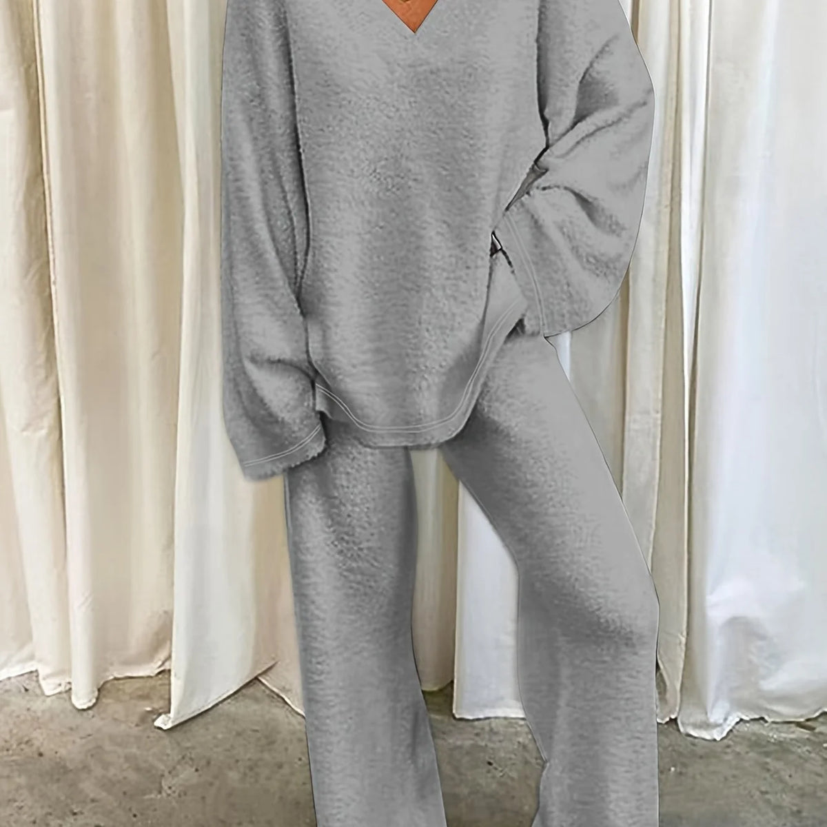 Women's gray sherpa fleece two-piece lounge set with V-neck top