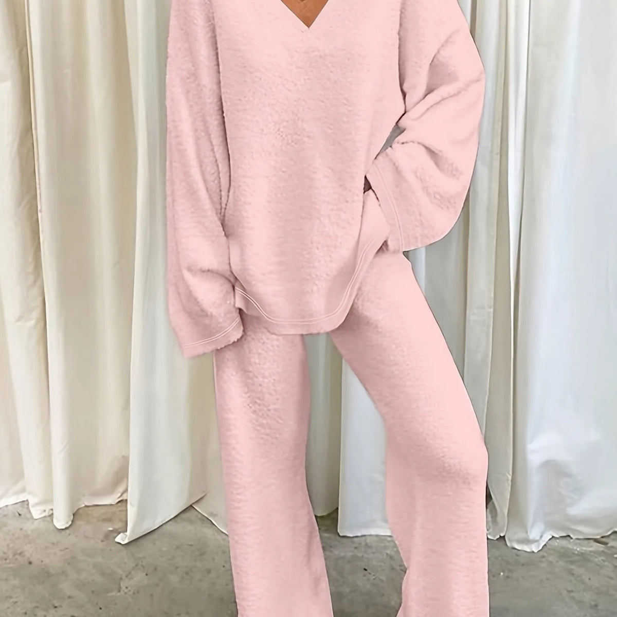 Women's pink sherpa fleece two-piece lounge set with V-neck top