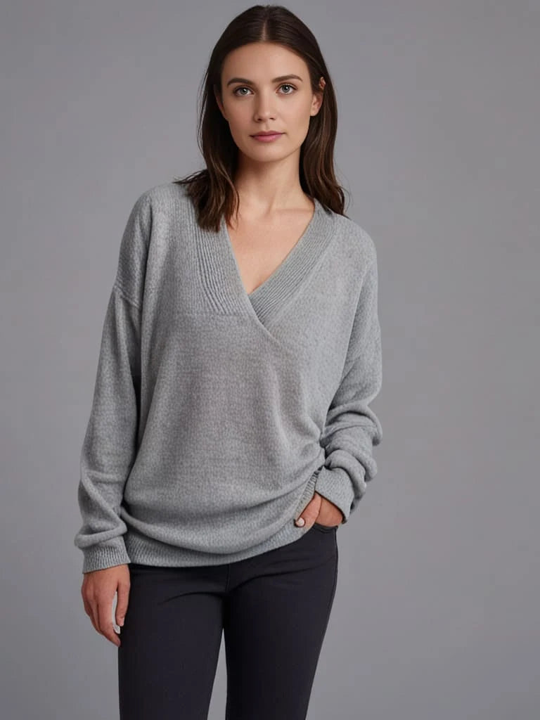 Women's v-neck cashmere-blend pullover