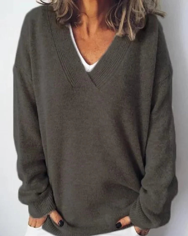Women's black v-neck cashmere-blend pullover