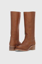 Women's brown classic knee-high heeled boots, with side zip entry