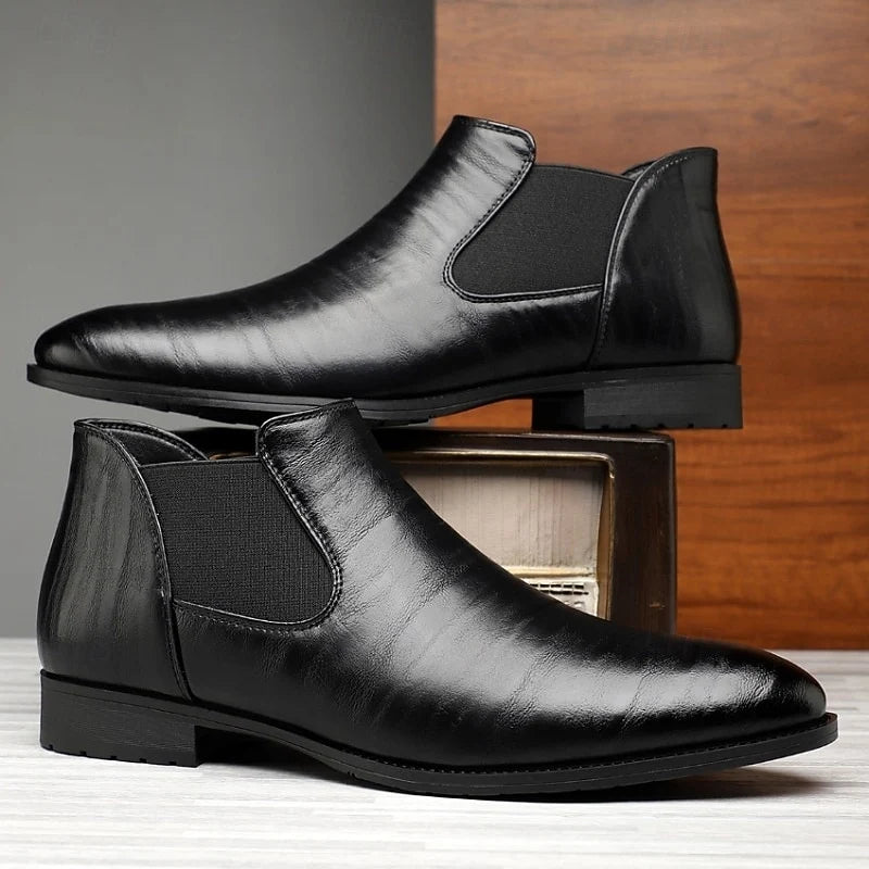 Men's black slip-On Chelsea Boots with Glossy Finish, Classic Style