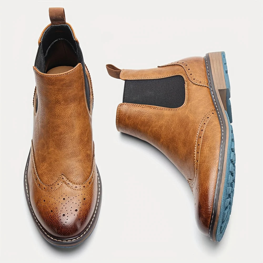 Men's black refined chelsea boots with sleek elastic side panels
