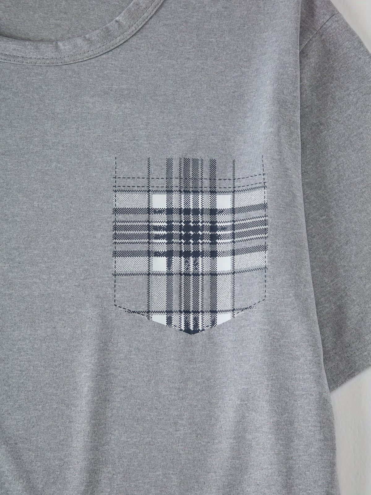 Men's light grey relaxed Checkered Two-Piece Loungewear Set for Winter