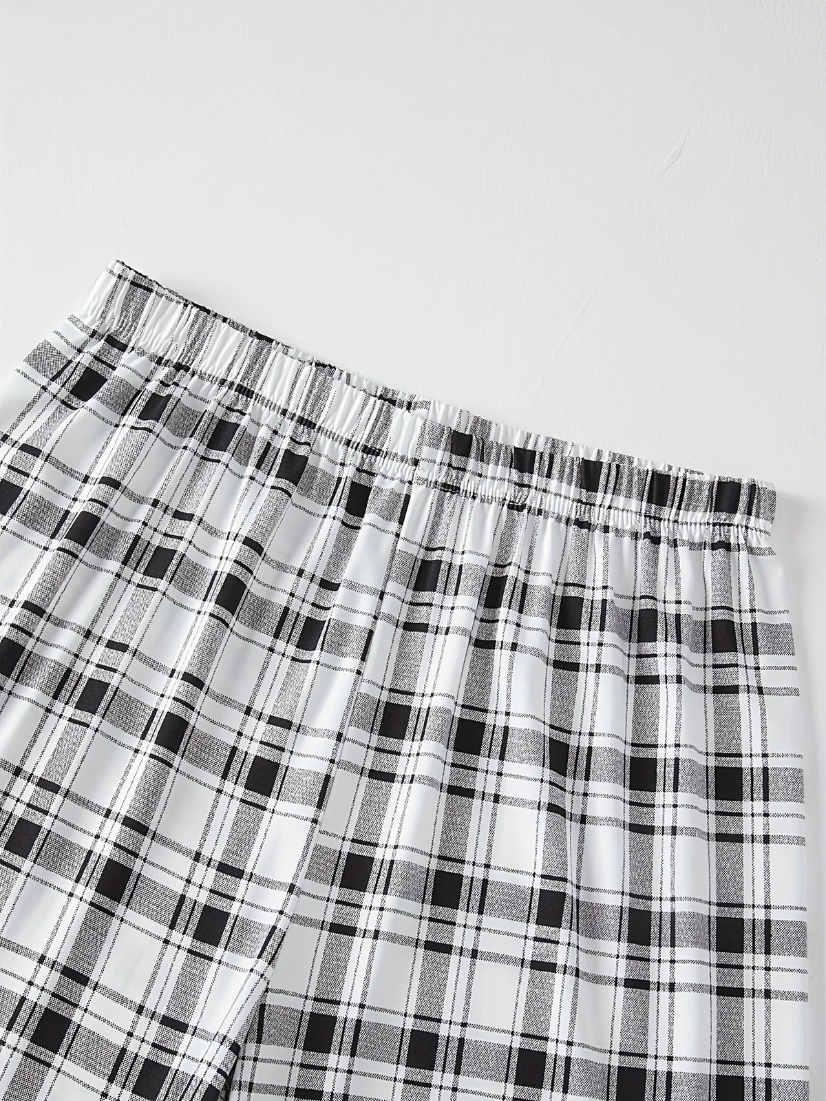 Men's light grey relaxed Checkered Two-Piece Loungewear Set for Winter